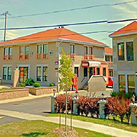 Motel Falcon Brossard Exterior foto